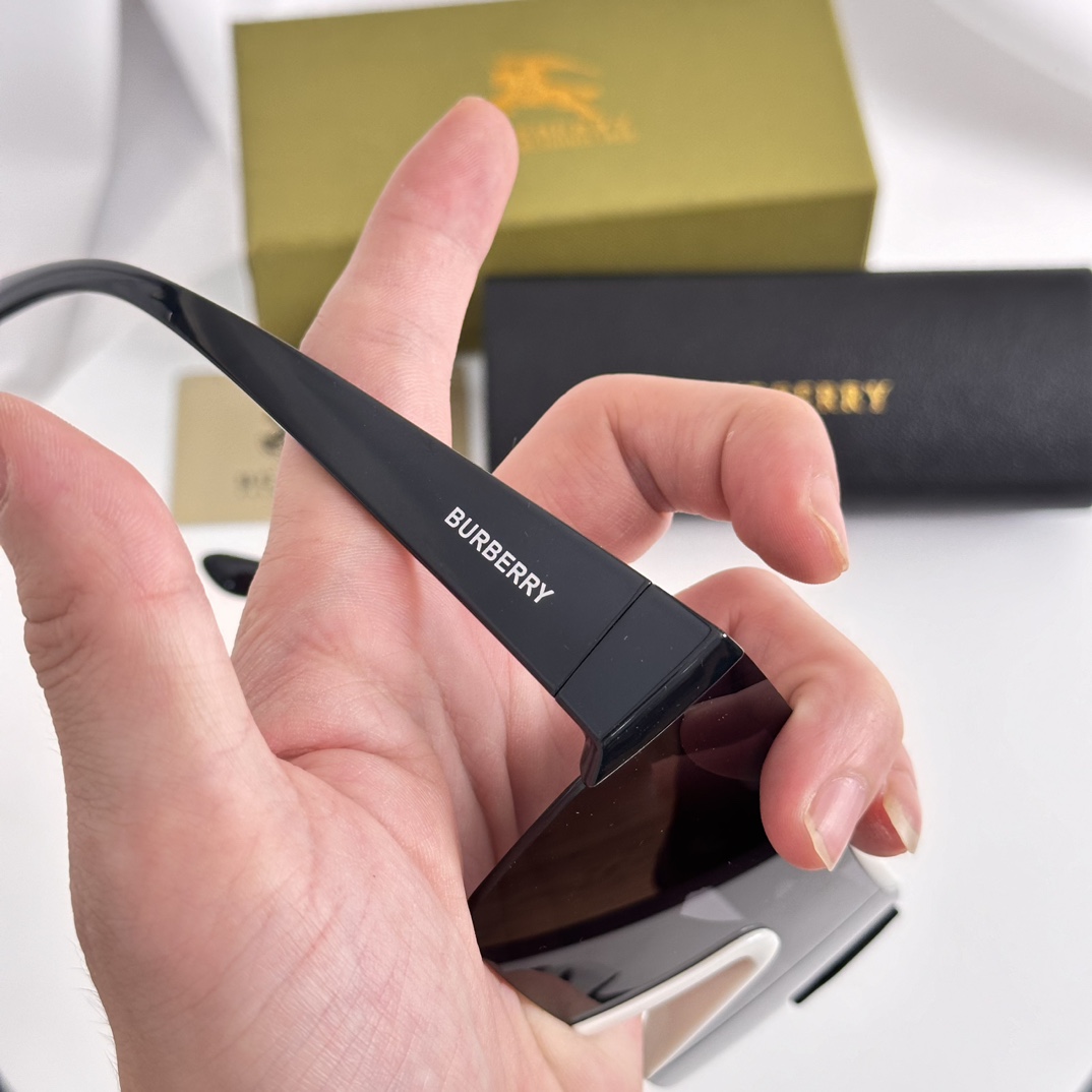 Burberry BE4291 Sunglasses   - PerfectKickZ