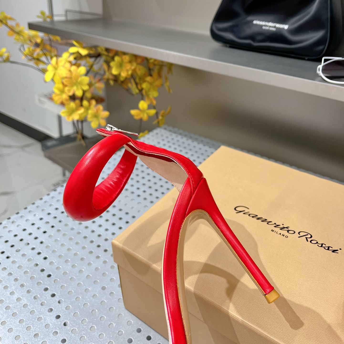 Gianvito Rossi Leather Bijoux Sandals - PerfectKickZ