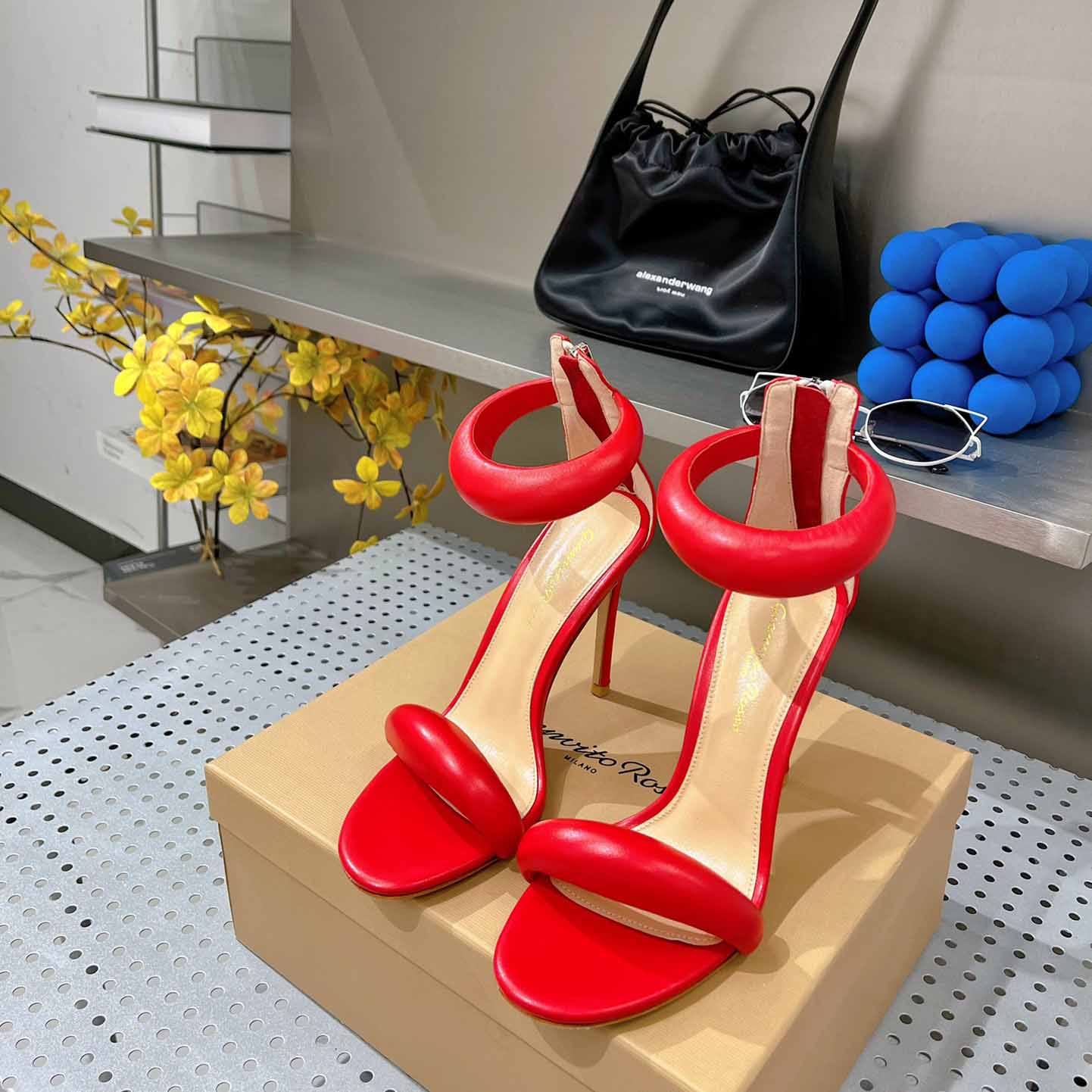 Gianvito Rossi Leather Bijoux Sandals - PerfectKickZ