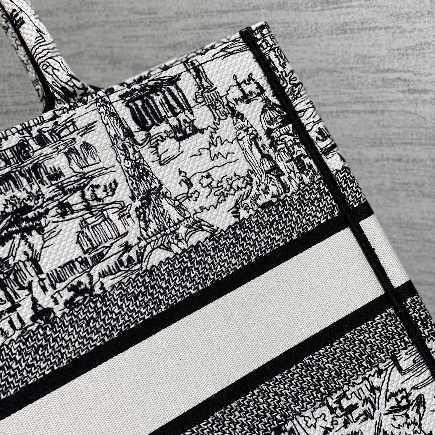 Dior Medium Dior Book Tote    - PerfectKickZ