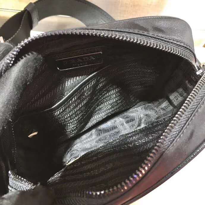 Prada Shoulder Bag ( 20-16-5cm) - 