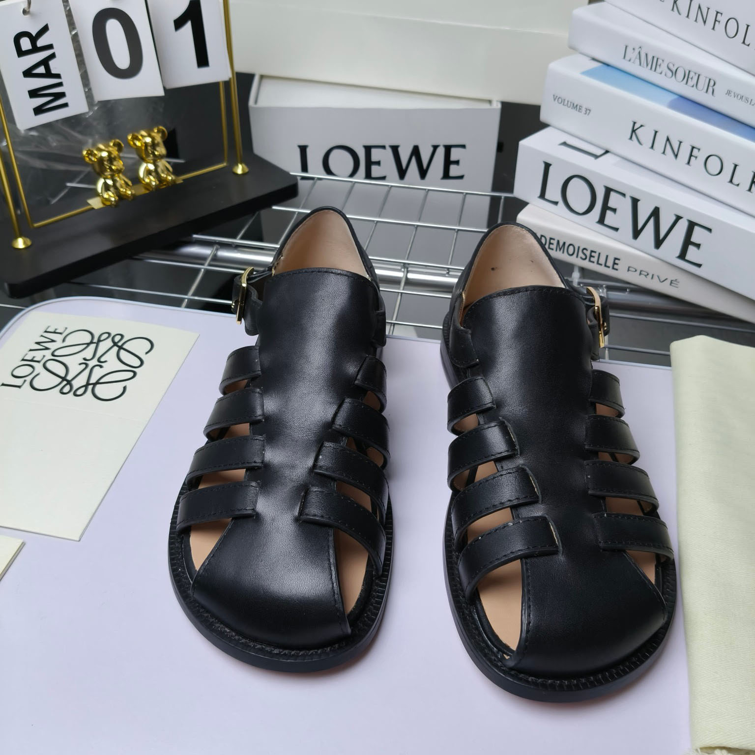 Loewe Campo Sandal In Waxed Calfskin - PerfectKickZ