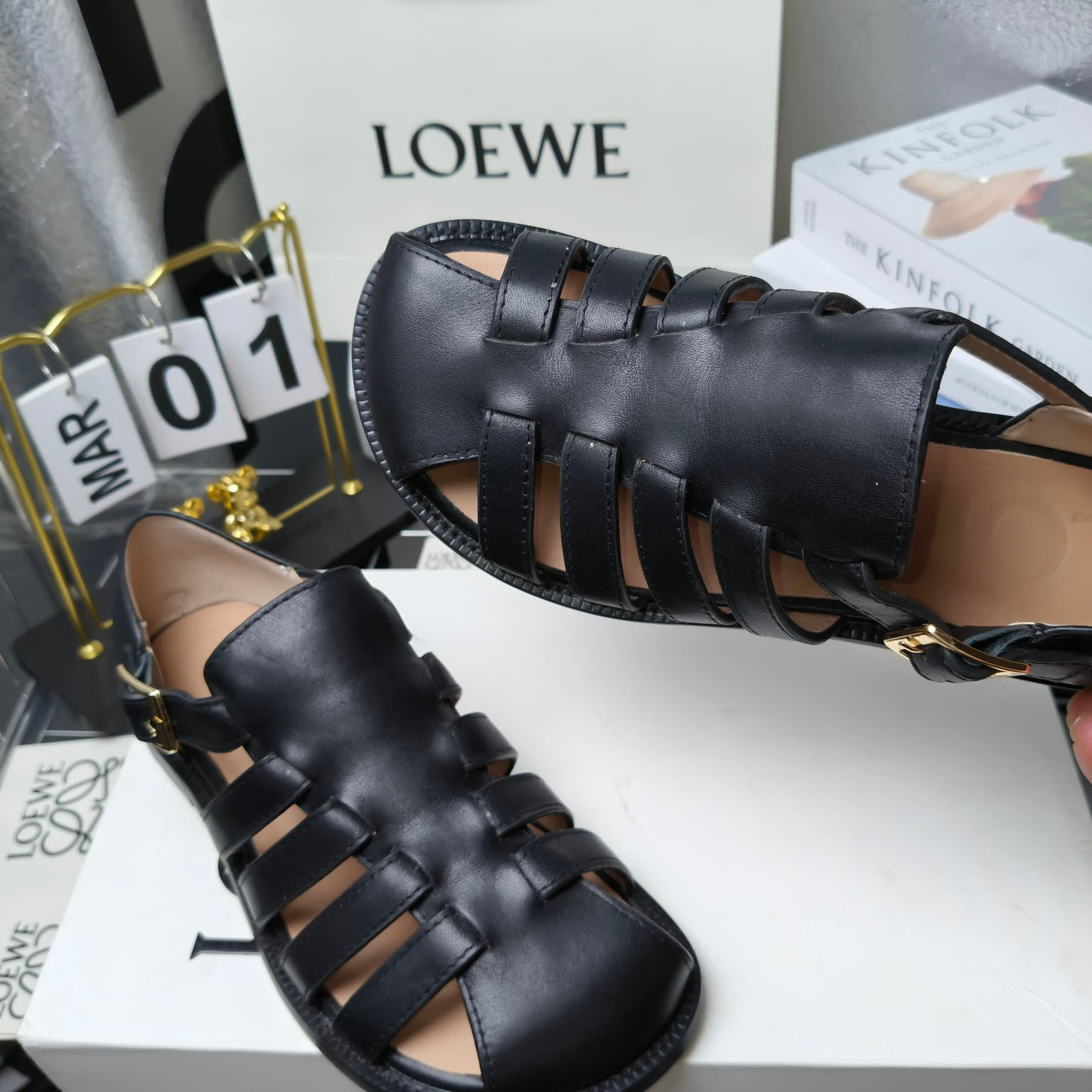 Loewe Campo Sandal In Waxed Calfskin - PerfectKickZ