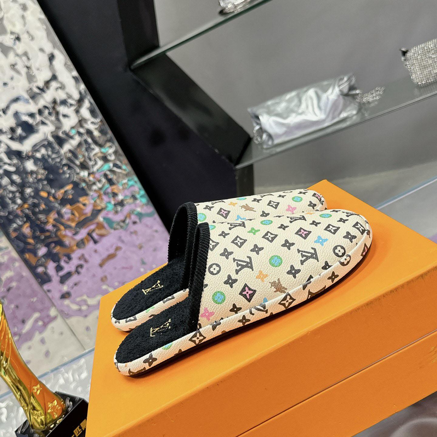 Louis Vuitton LV Palace Slipper    1ACWGN - PerfectKickZ
