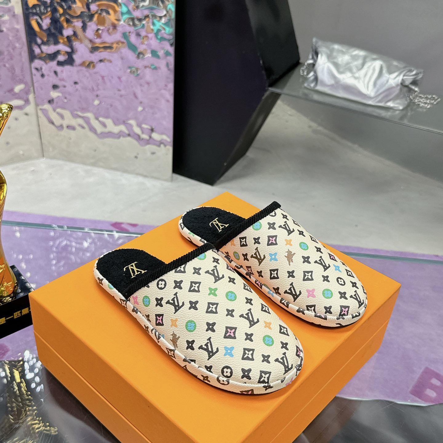 Louis Vuitton LV Palace Slipper    1ACWGN - PerfectKickZ