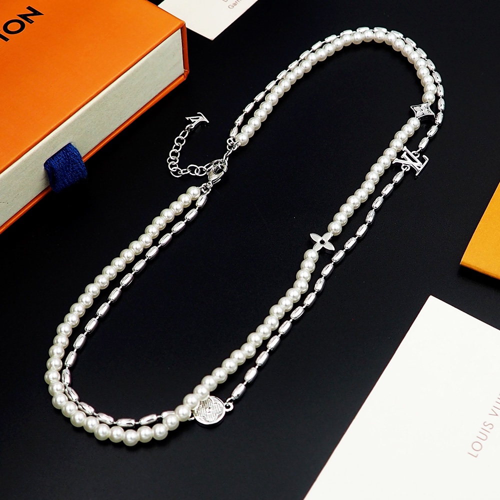 Louis Vuitton Pearls Fusion Necklace   M01781 - PerfectKickZ