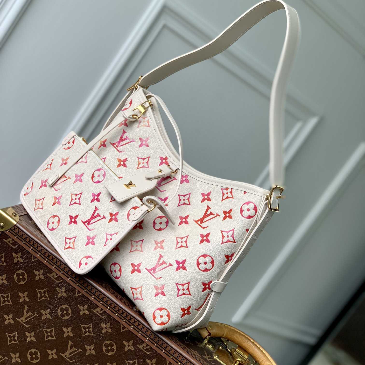 Louis Vuitton CarryAll PM   M24652 - PerfectKickZ