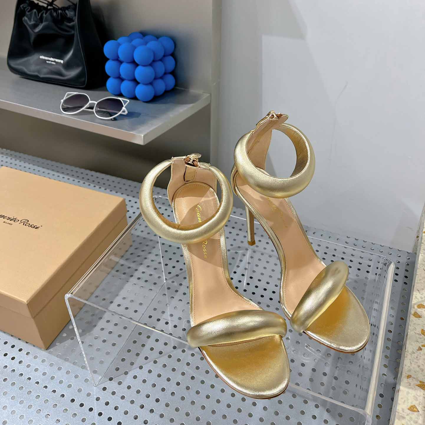 Gianvito Rossi Leather Bijoux Sandals - PerfectKickZ