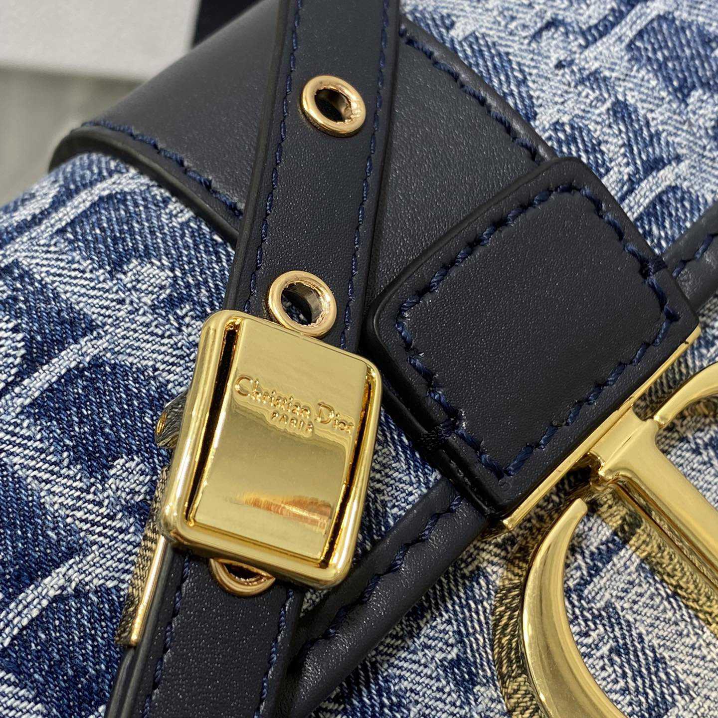 Dior 30 Montaigne East-West Bag With Chain - PerfectKickZ