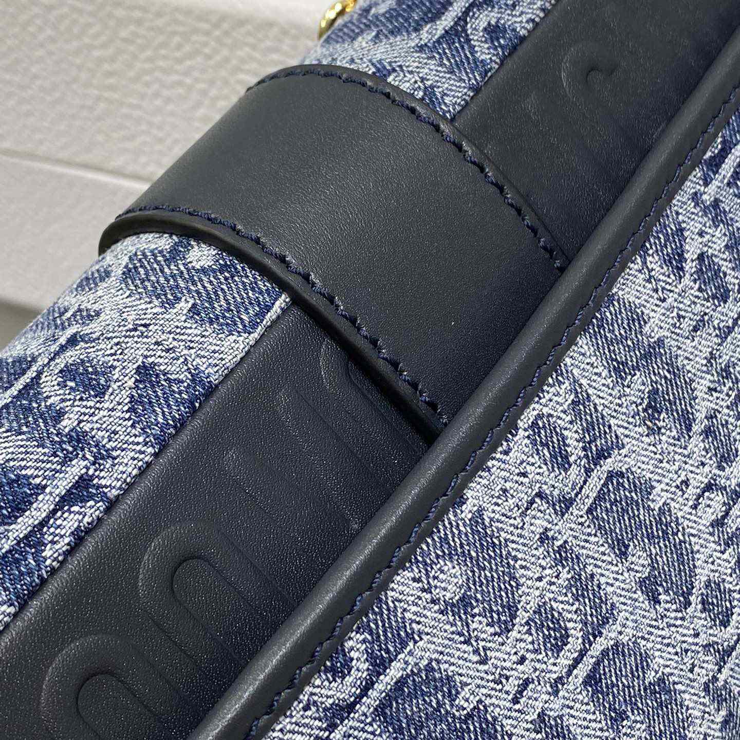 Dior 30 Montaigne East-West Bag With Chain - PerfectKickZ