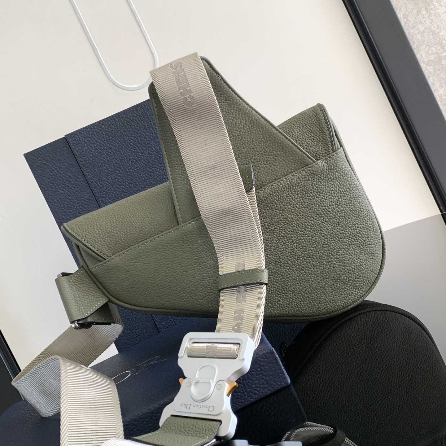 Dior Saddle Bag - PerfectKickZ
