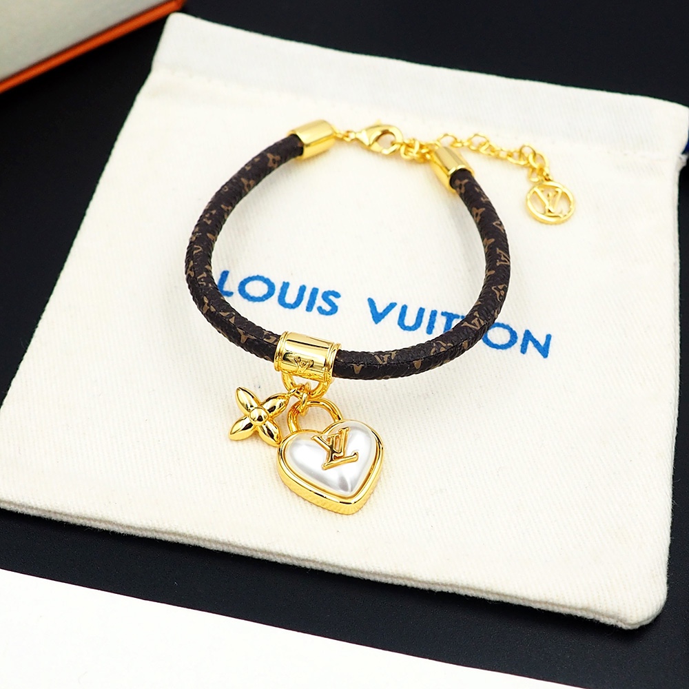 Louis Vuitton Heart Padlock Bracelet  M8413Z - PerfectKickZ