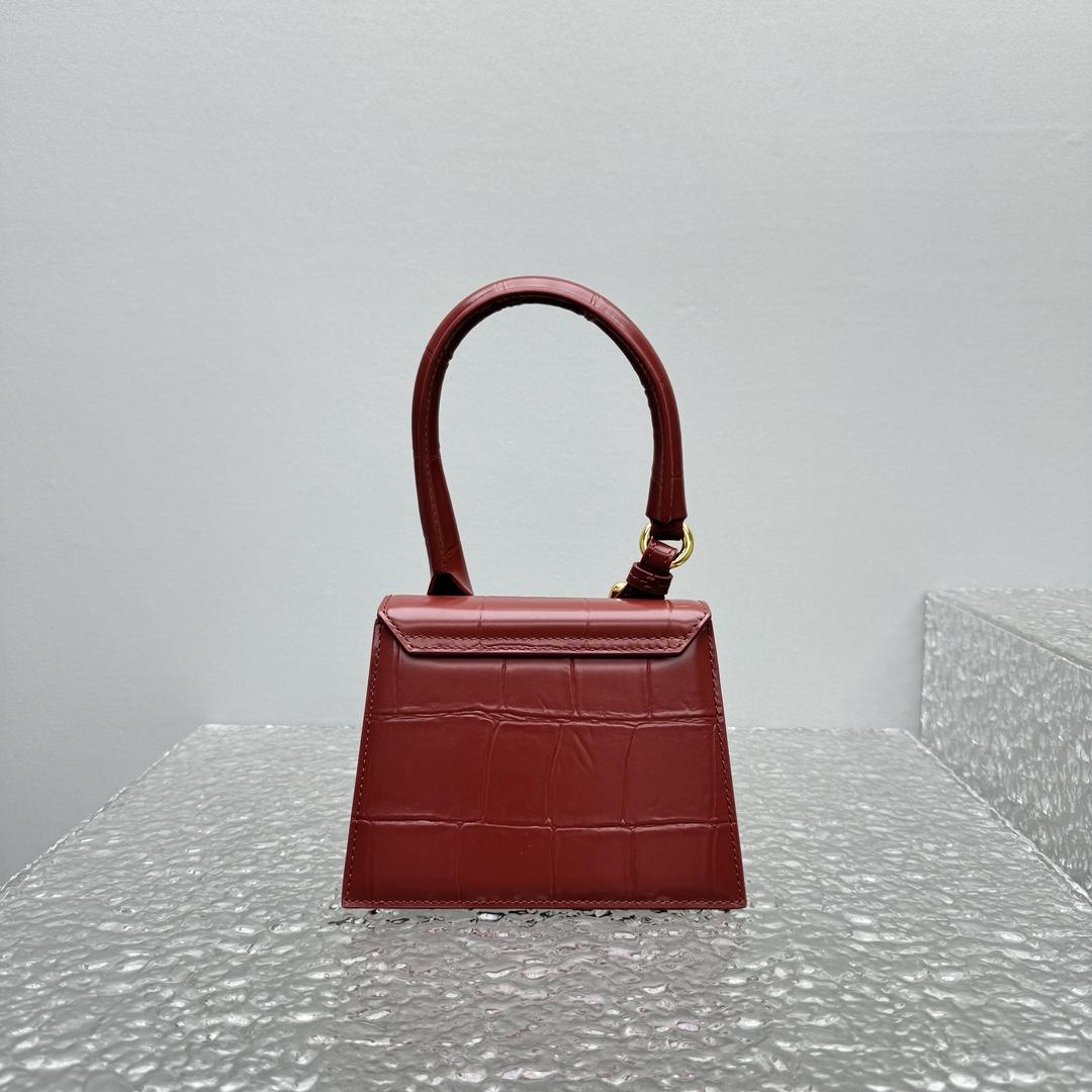 Jacquemus Le Chiquito Moyen Boucle - PerfectKickZ