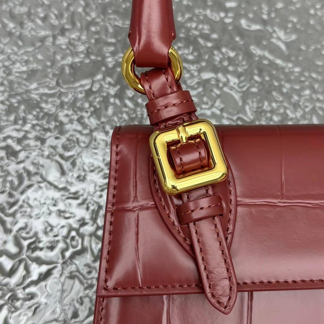 Jacquemus Le Chiquito Moyen Boucle - PerfectKickZ