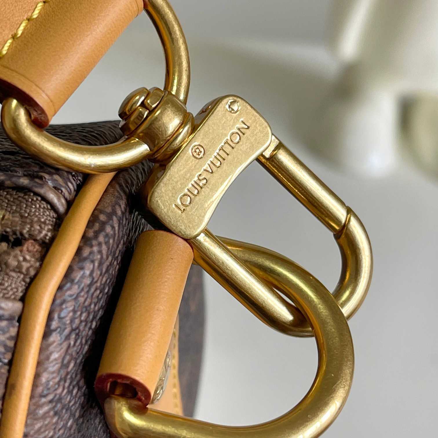 Louis Vuitton Keepall Bandoulière 25  M11542 - PerfectKickZ