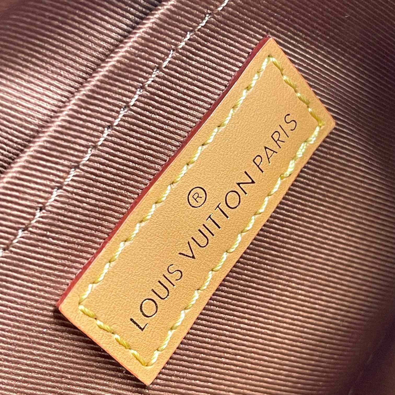 Louis Vuitton Keepall Bandoulière 25  M11542 - PerfectKickZ