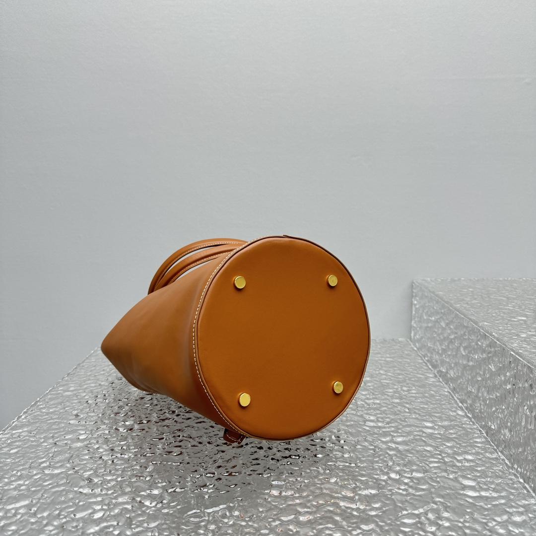 Jacquemus Le petit Tourni Mini Knotted Bucket Bag - PerfectKickZ