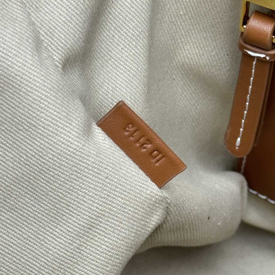 Jacquemus Le petit Tourni Mini Knotted Bucket Bag - PerfectKickZ