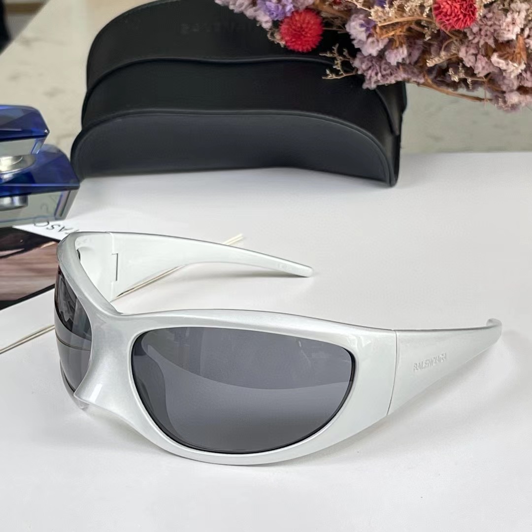 Balenciaga Sunglasses - PerfectKickZ