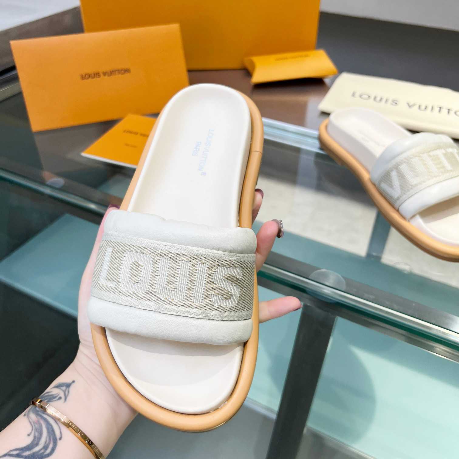 Louis Vuitton LV Bliss Comfort Mule   1ACTIR - PerfectKickZ