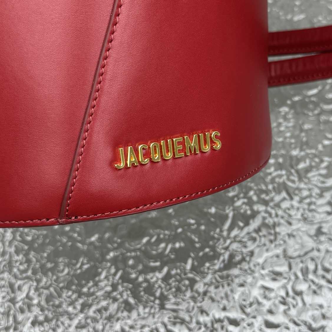 Jacquemus Le petit Tourni Mini Knotted Bucket Bag - 