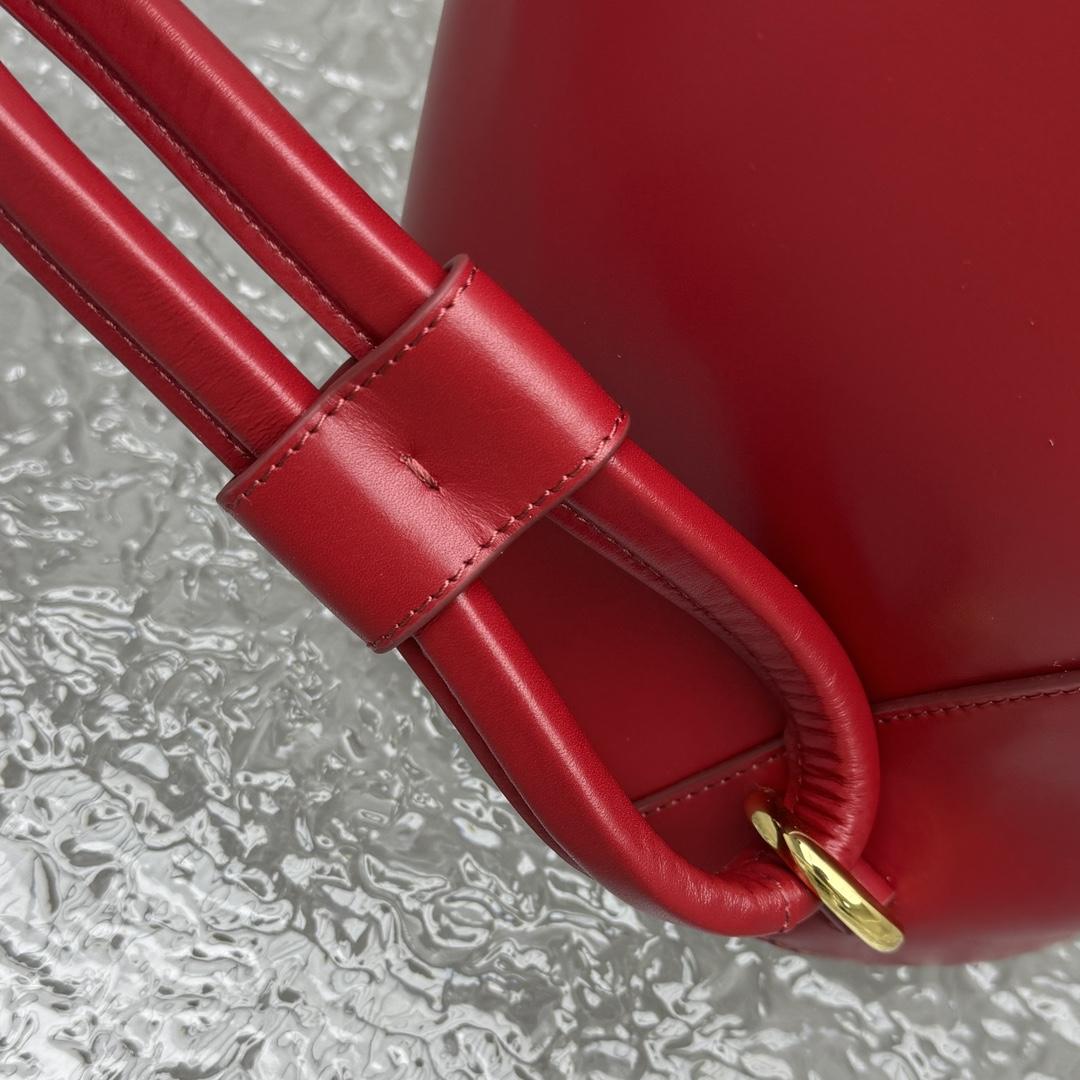 Jacquemus Le petit Tourni Mini Knotted Bucket Bag - 