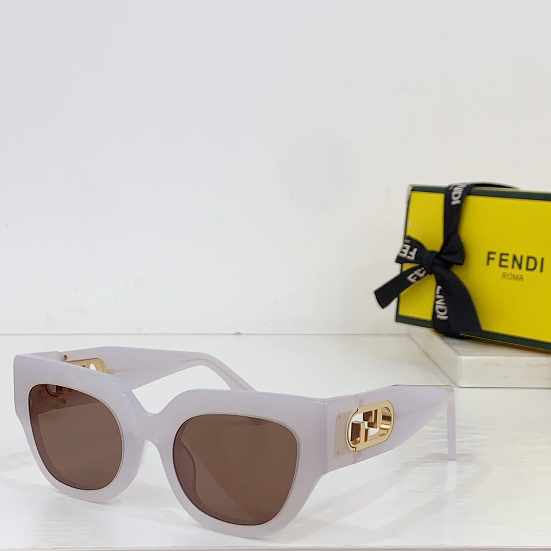Fendi FE50016U Sunglasses - PerfectKickZ