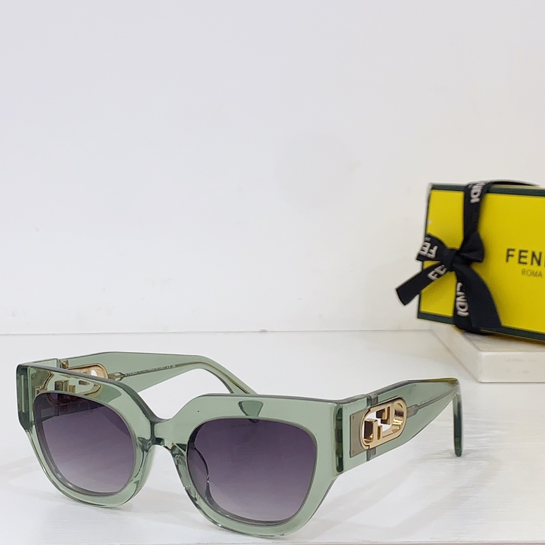 Fendi FE50016U Sunglasses - PerfectKickZ