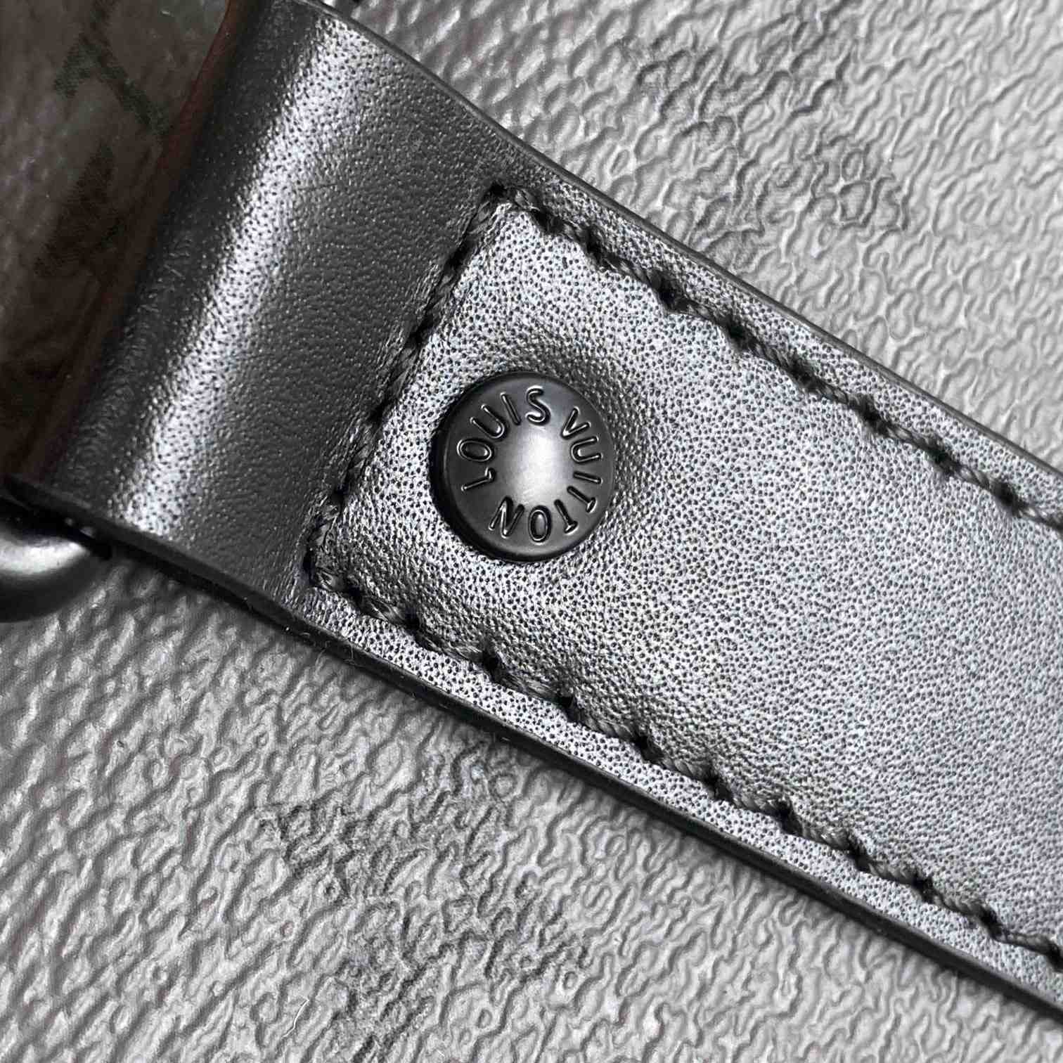 Louis Vuitton Keepall Bandoulière 55  M11480 - PerfectKickZ
