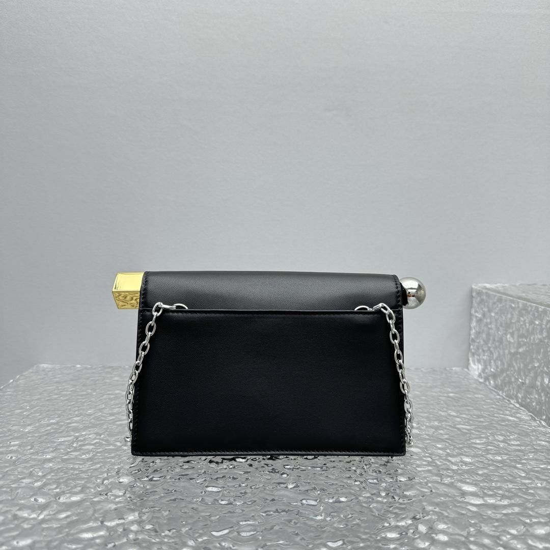 Jacquemus La Petite Pochette Rond Carré Cross Body Bag (20×7×14cm) - PerfectKickZ