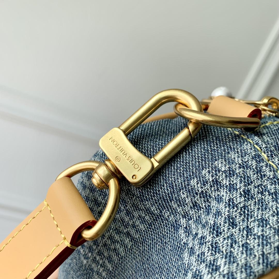 Louis Vuitton Chess Messenger   N40706 - PerfectKickZ