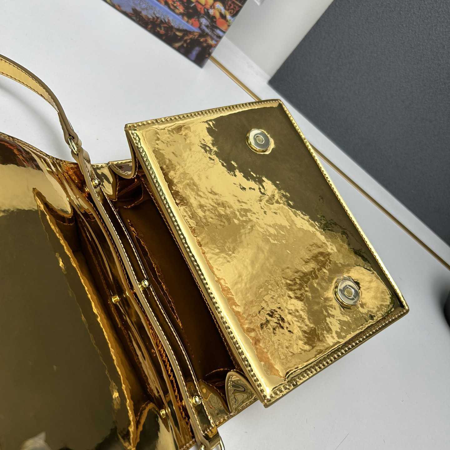 Dolce & Gabbana Metallic Logo Bag  (16*20*5.5cm) - PerfectKickZ
