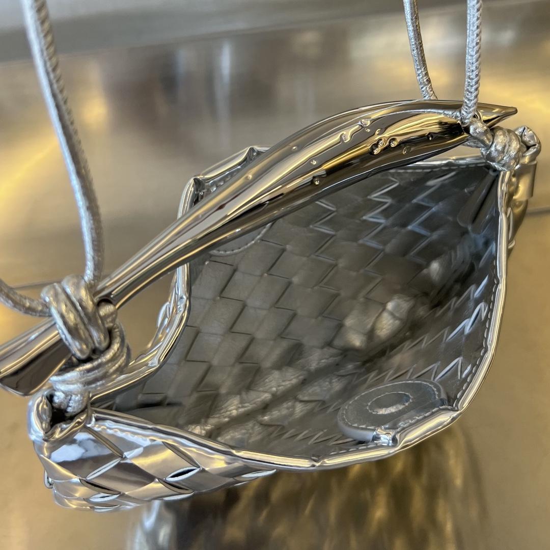 Bottega Veneta Silver Sardine Bag  (20*12*2.5cm) - PerfectKickZ