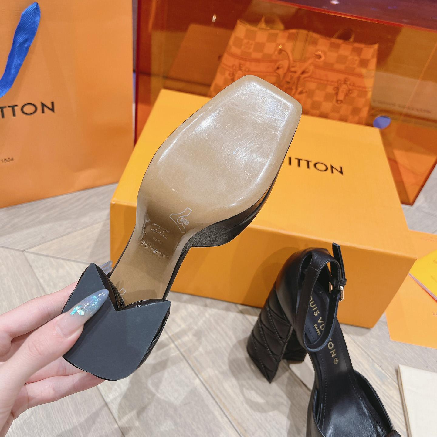 Louis Vuitton Shake Platform Pump  1ACMYU - PerfectKickZ