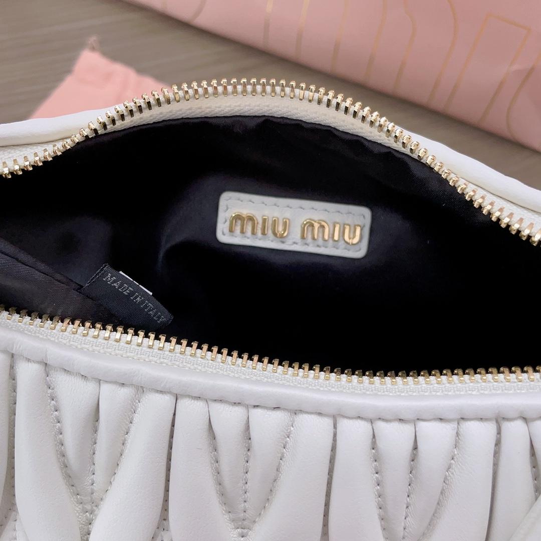 Miu Miu Wander Hobo Bag (25X18X7cm) - PerfectKickZ
