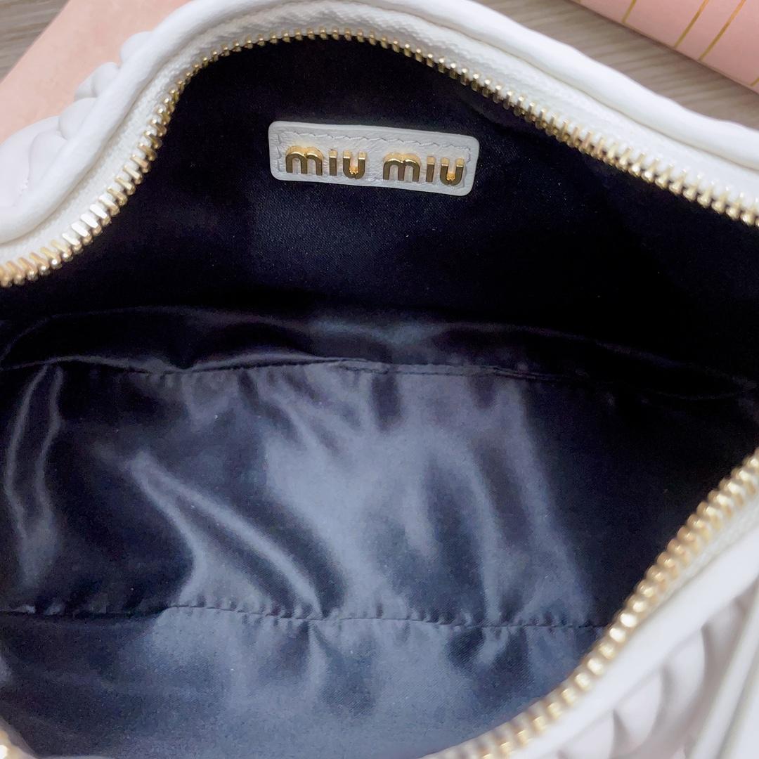 Miu Miu Wander Hobo Bag (25X18X7cm) - PerfectKickZ