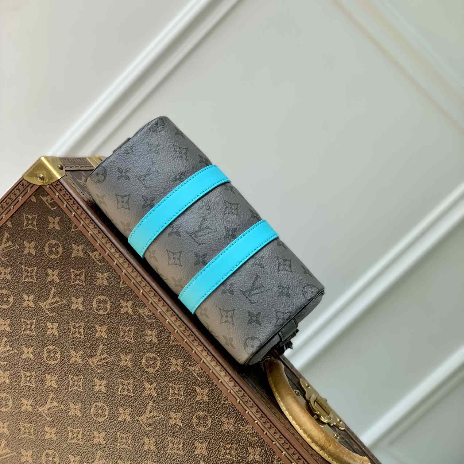 Louis Vuitton Keepall Bandoulière 25  M11645 - PerfectKickZ