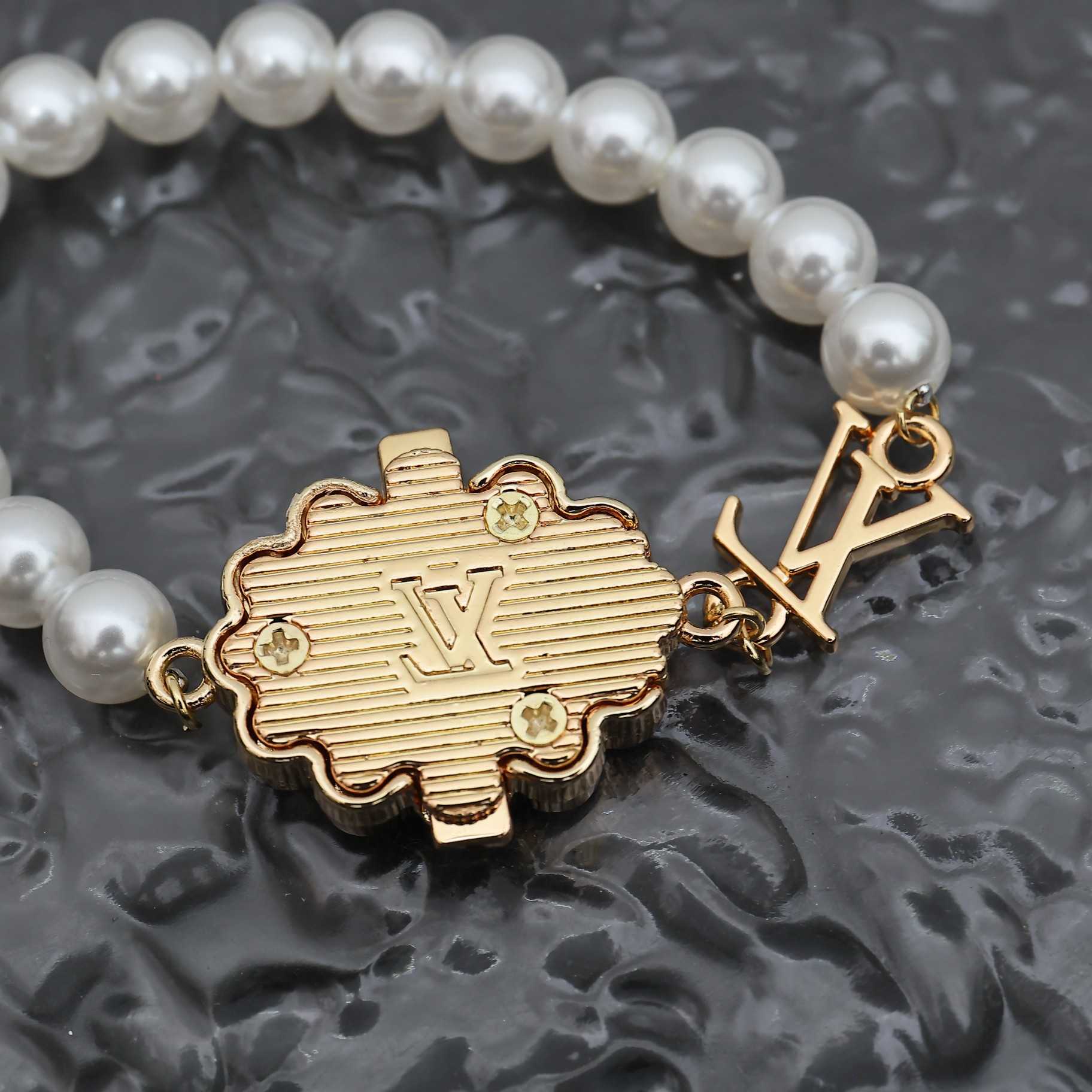 Louis Vuitton LV Dynasty Bracelet   M1497M - PerfectKickZ