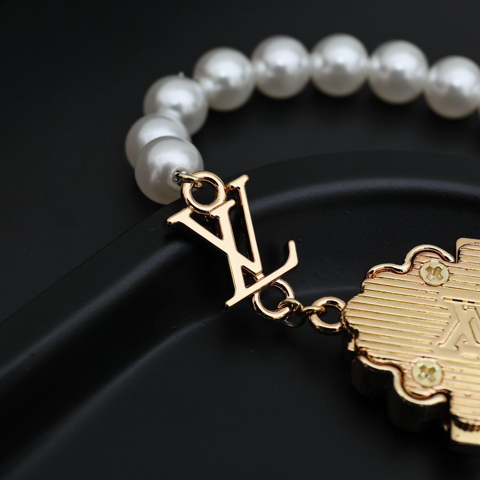 Louis Vuitton LV Dynasty Bracelet   M1497M - PerfectKickZ
