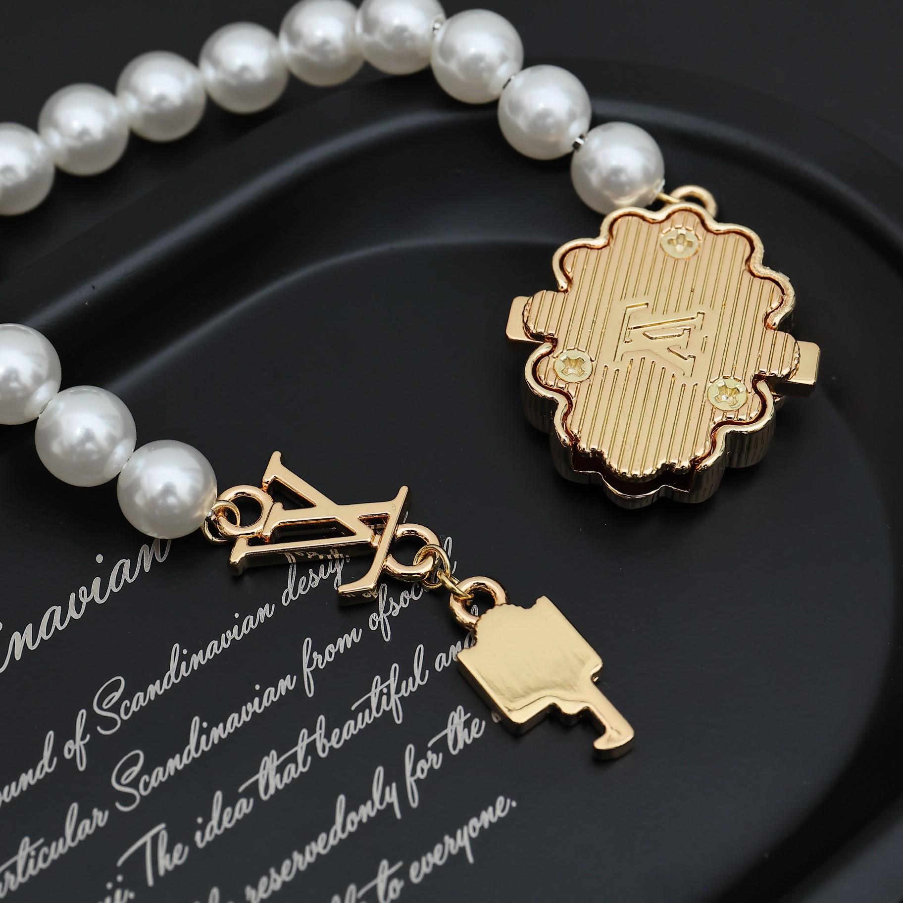Louis Vuitton LV Dynasty Bracelet   M1497M - PerfectKickZ