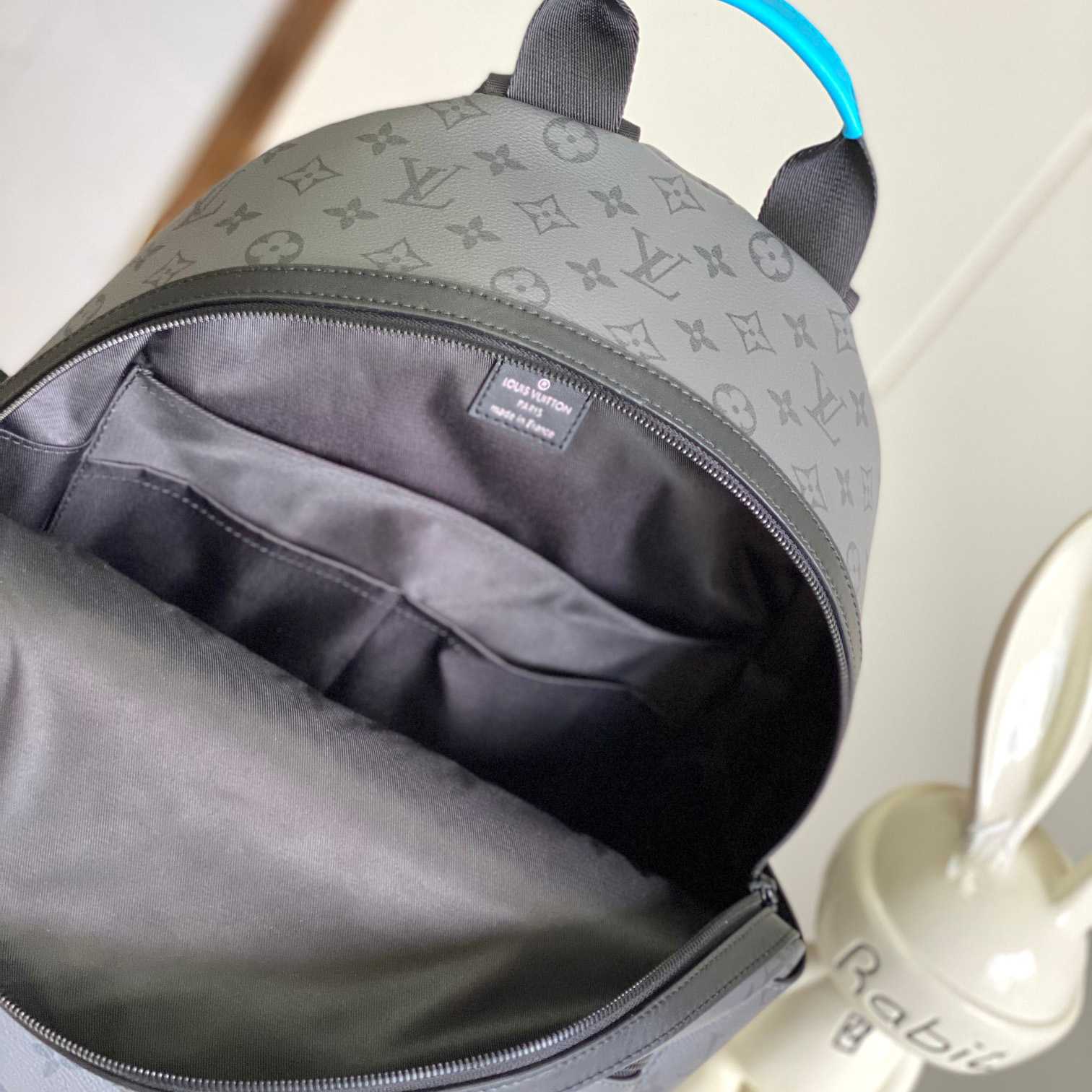 Louis Vuitton Discovery Backpack PM    M11641 - PerfectKickZ