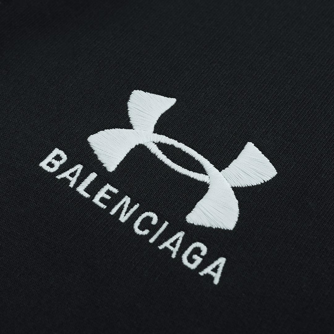 Balenciaga x Under Armour Zip-Up Hoodie Regular Fit - PerfectKickZ