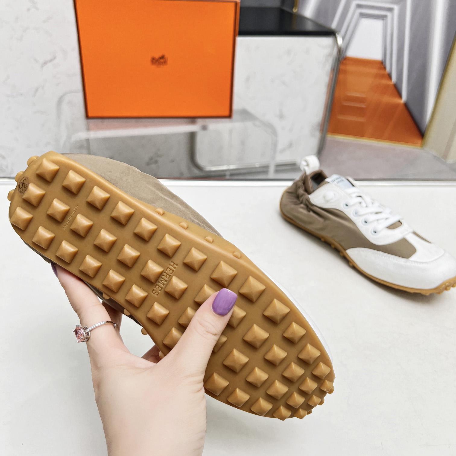Hermes In Sneaker - 