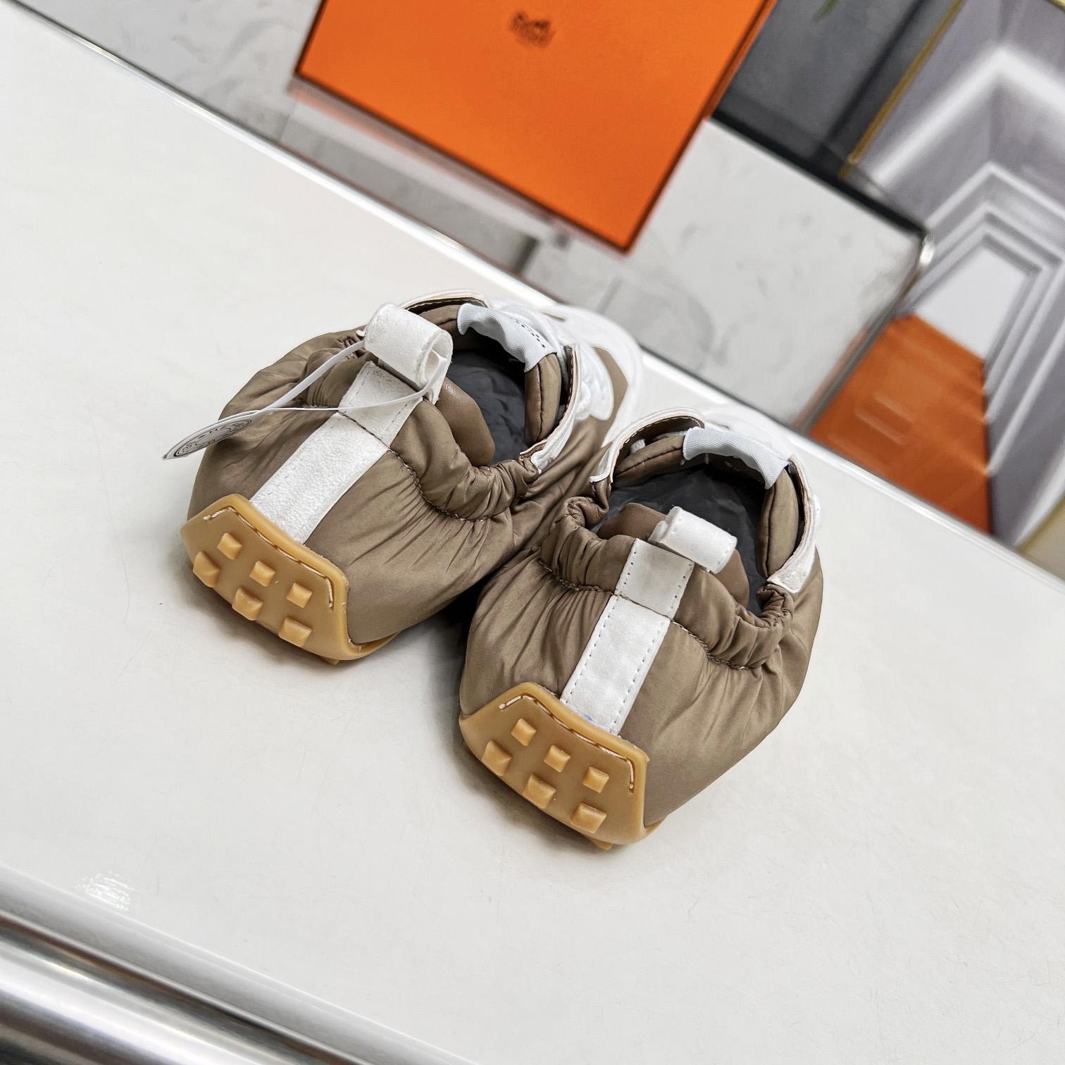 Hermes In Sneaker - 