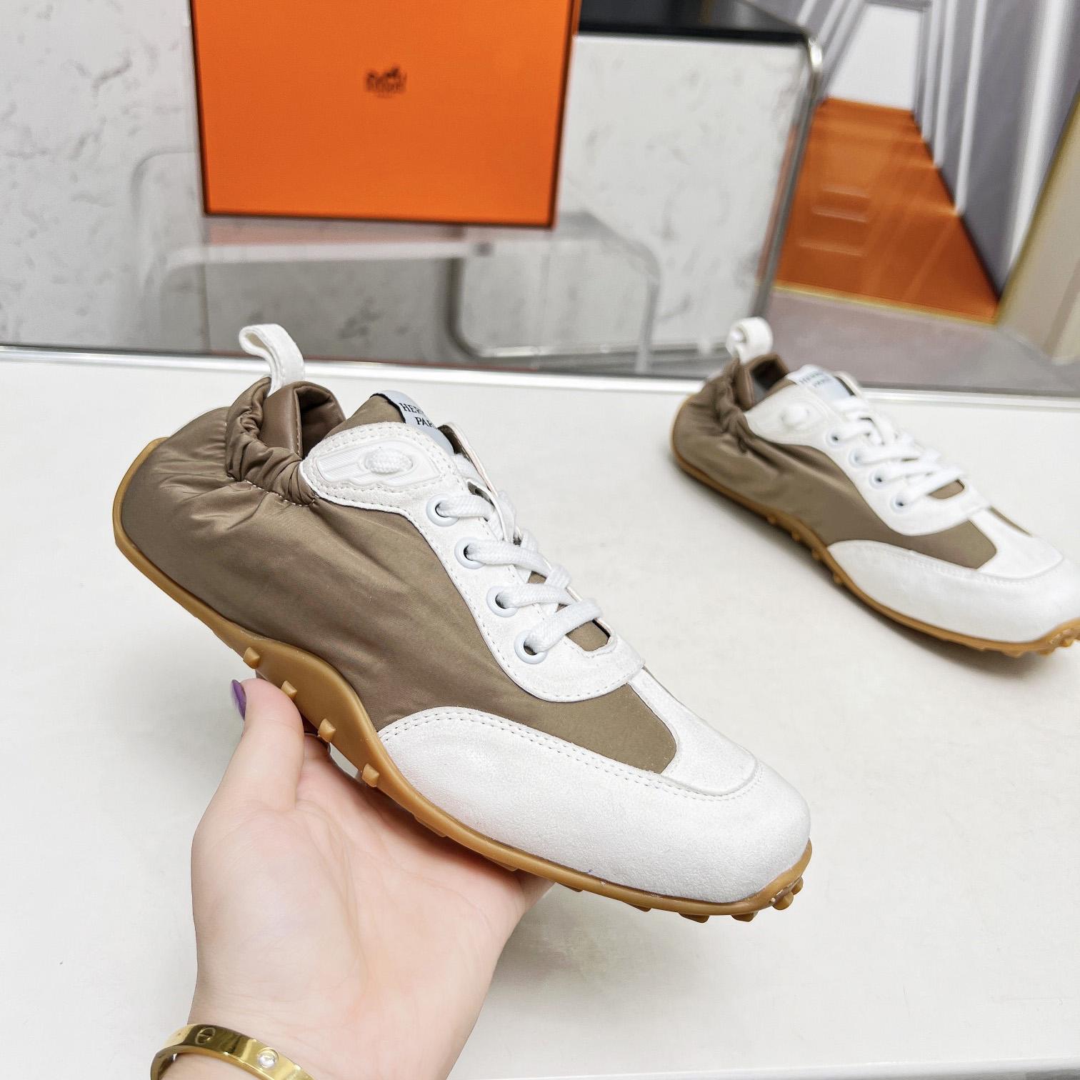 Hermes In Sneaker - 