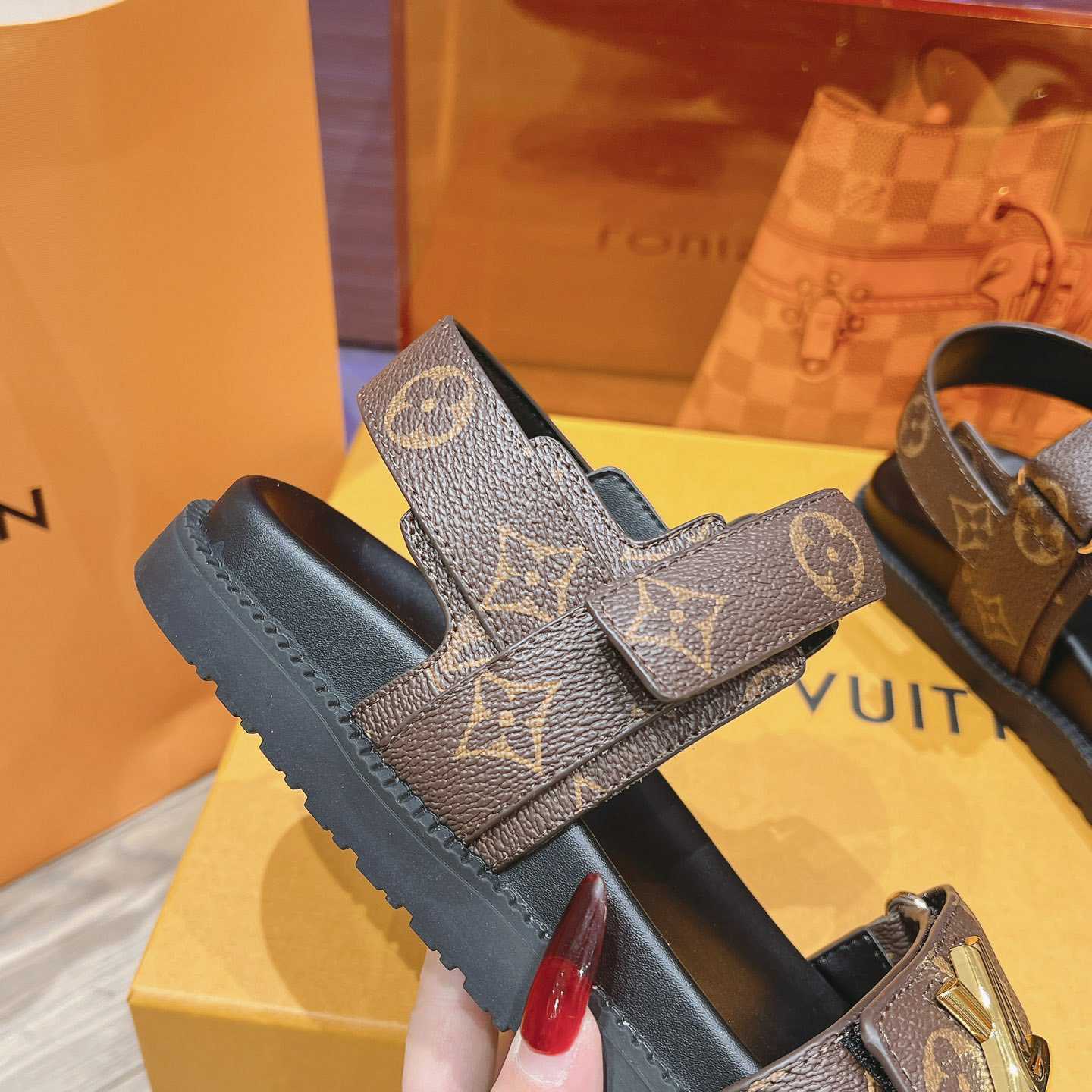 Louis Vuitton LV Sunset Flat Comfort Sandal   1ACL9C - PerfectKickZ