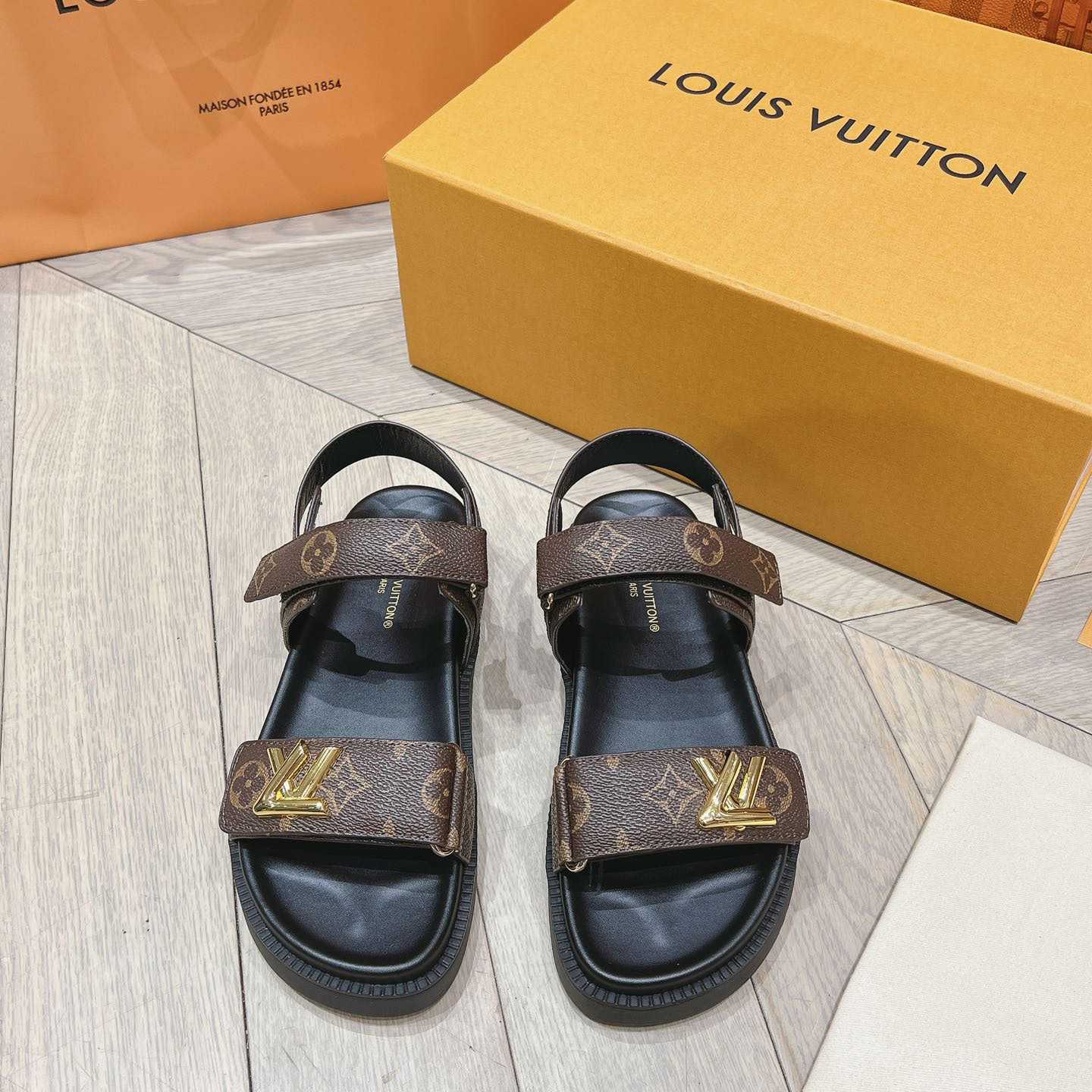 Louis Vuitton LV Sunset Flat Comfort Sandal   1ACL9C - PerfectKickZ