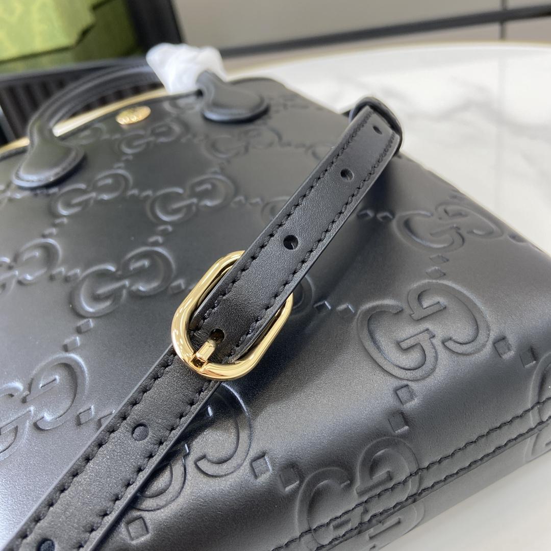Gucci GG Super Mini Bag With Strap - PerfectKickZ
