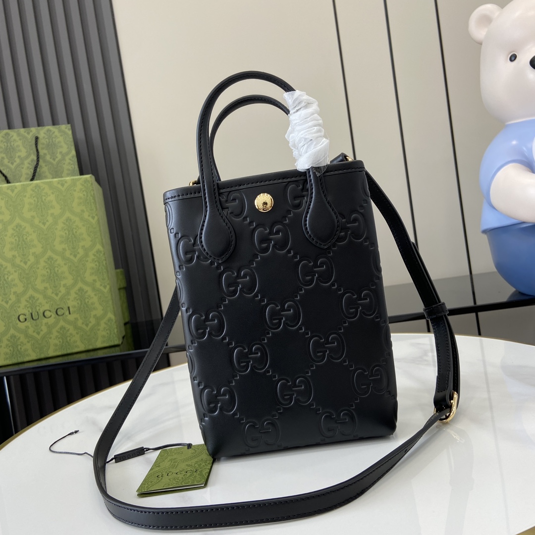 Gucci GG Super Mini Bag With Strap - 