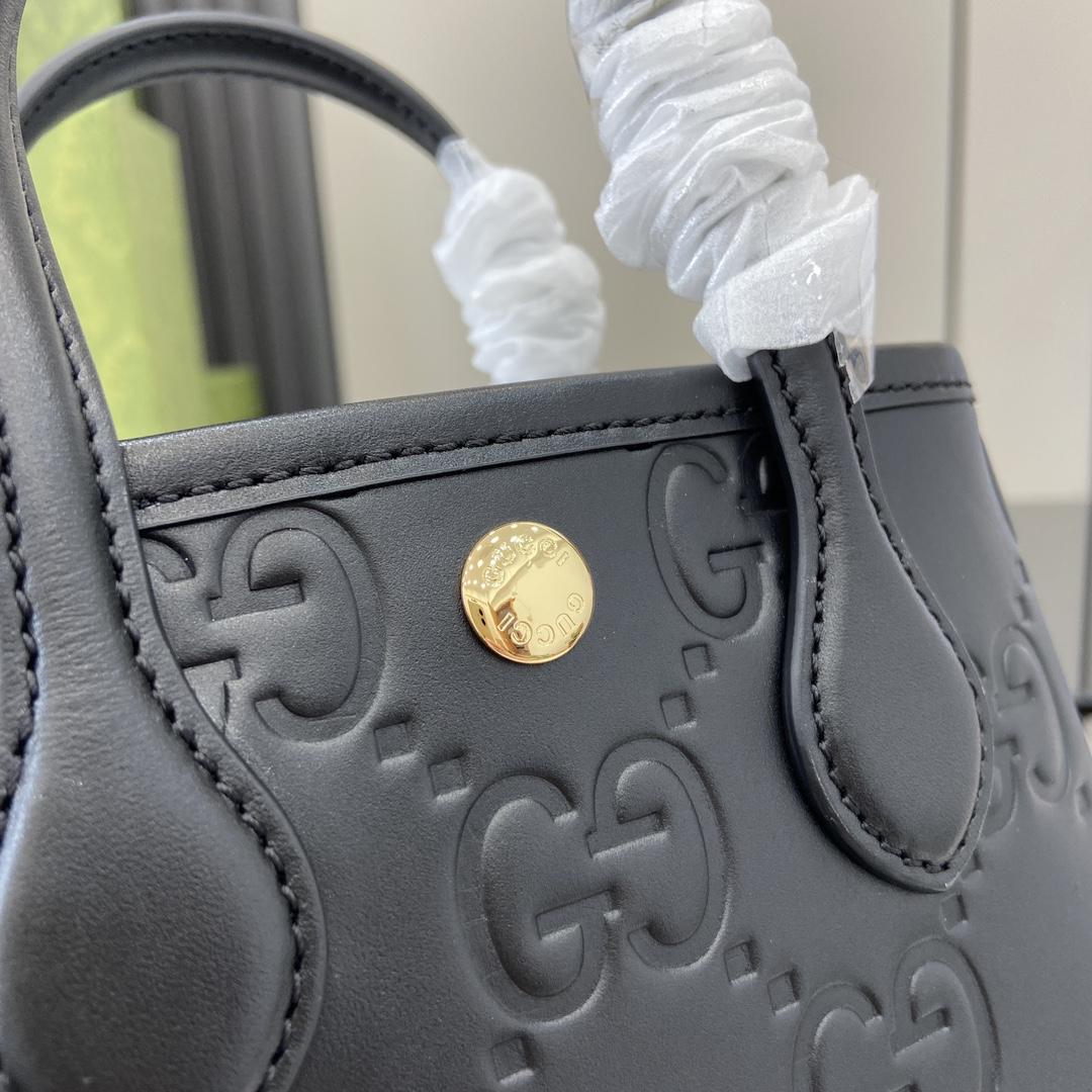 Gucci GG Super Mini Bag With Strap - 